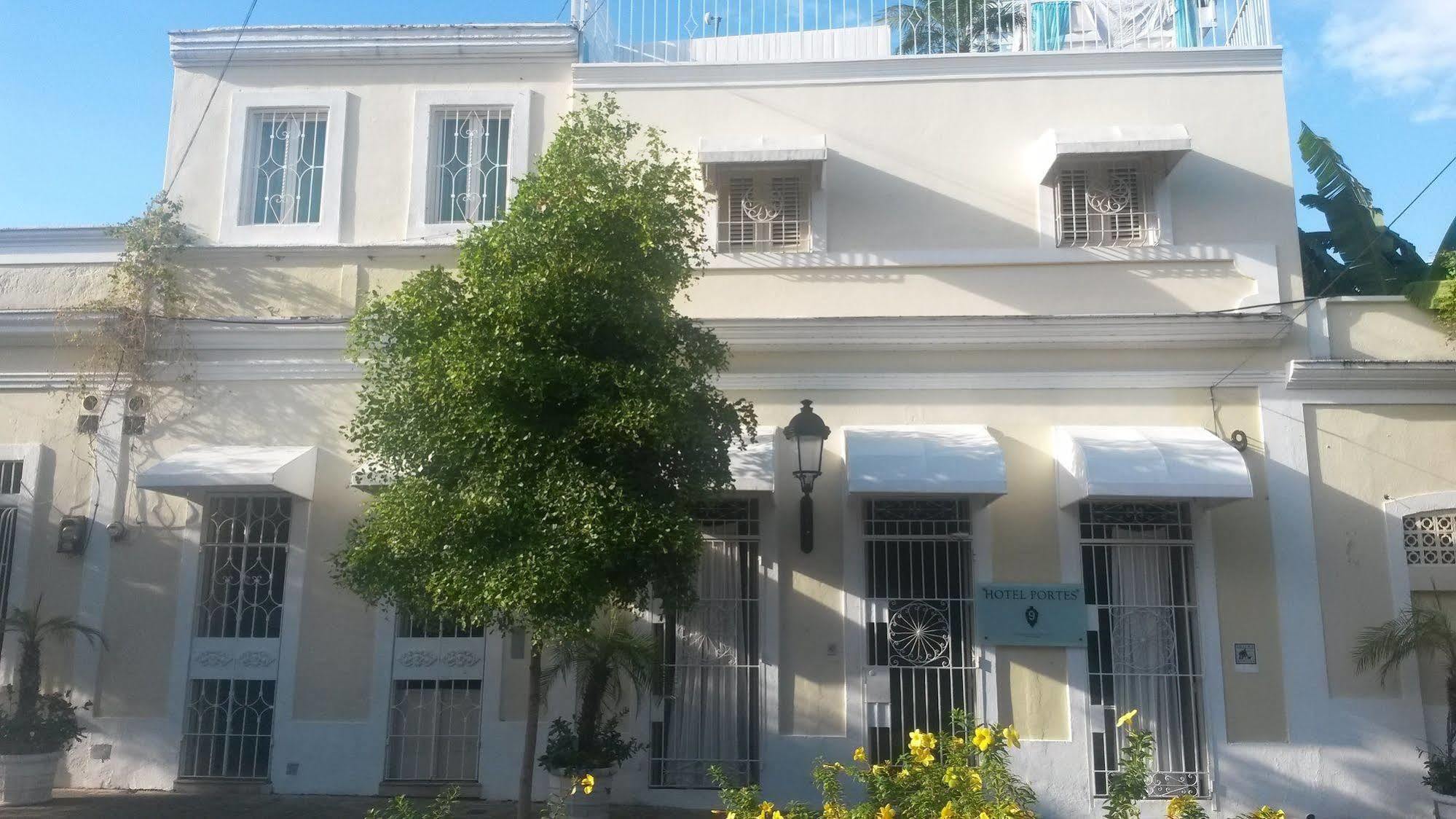Hotel Portes 9 Santo Domingo Exteriér fotografie